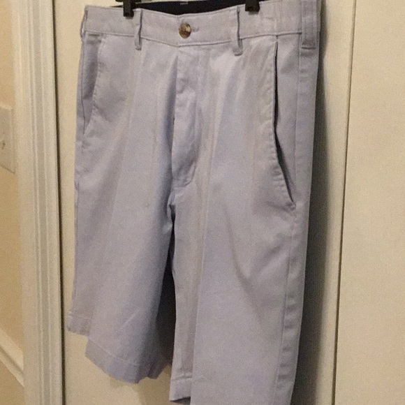 *EUC*Club Room stretch cotton light gray shorts. Size 36 - Picture 4 of 4